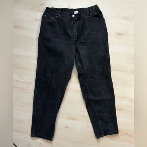 Women’s vintage Levi 550s size 16